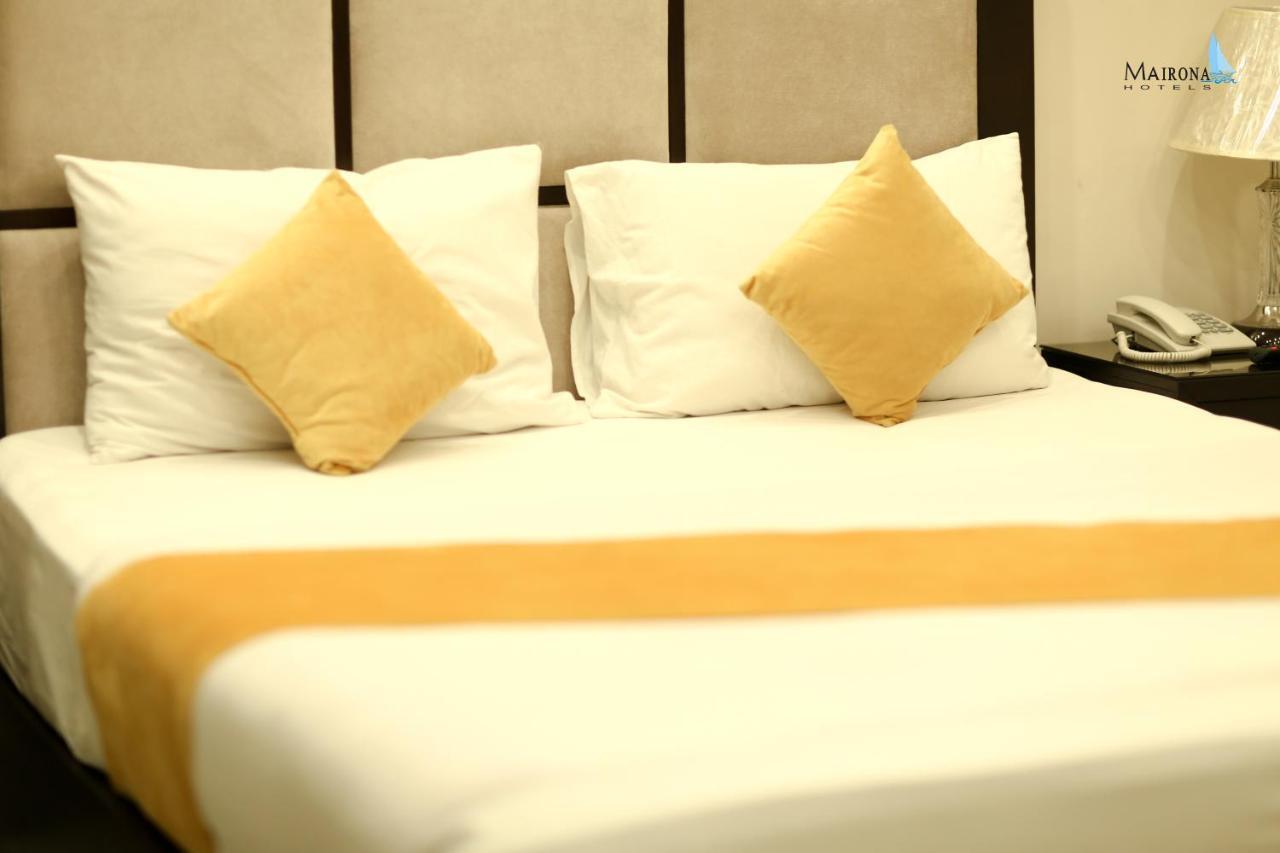 Hotel Mairona Gulberg Lahaur Zewnętrze zdjęcie