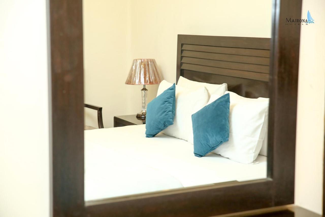 Hotel Mairona Gulberg Lahaur Zewnętrze zdjęcie